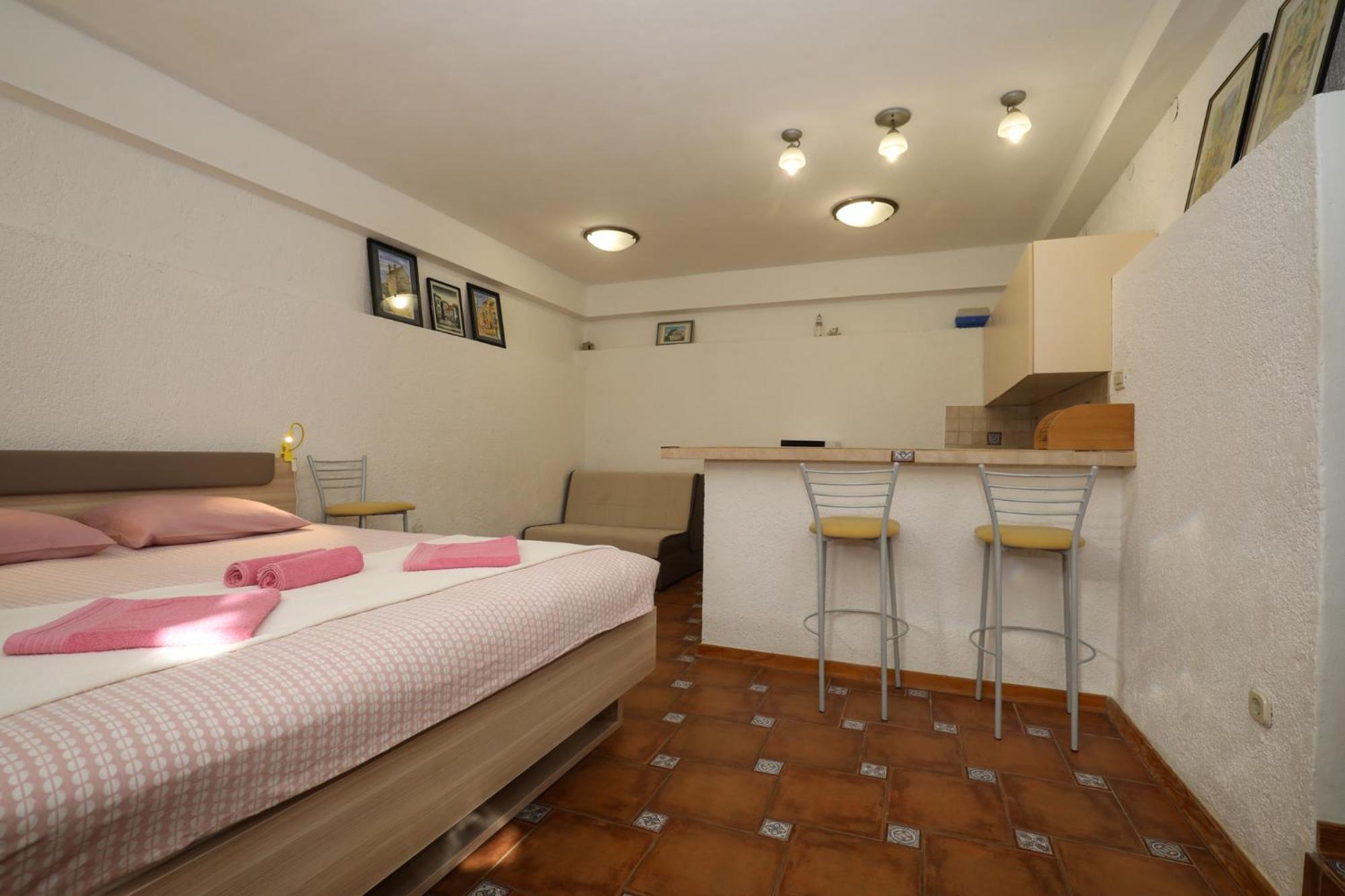 Apartment Matija Premantura Esterno foto